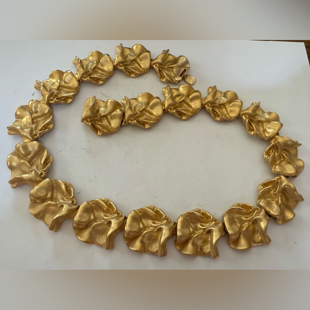 Vintage VO Les Bernard Chunky Fluffy Golden Necklace
